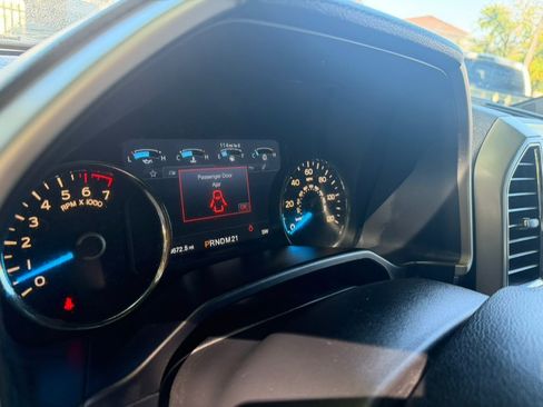 Used 2016 Ford F150 Lariat w/ Equipment Group 502A Luxury AWD/4WD image 34
