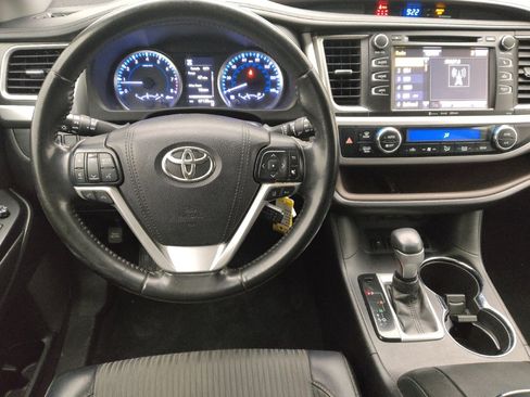 Used 2018 Toyota Highlander Plus w/ Protection Package #3 image 22