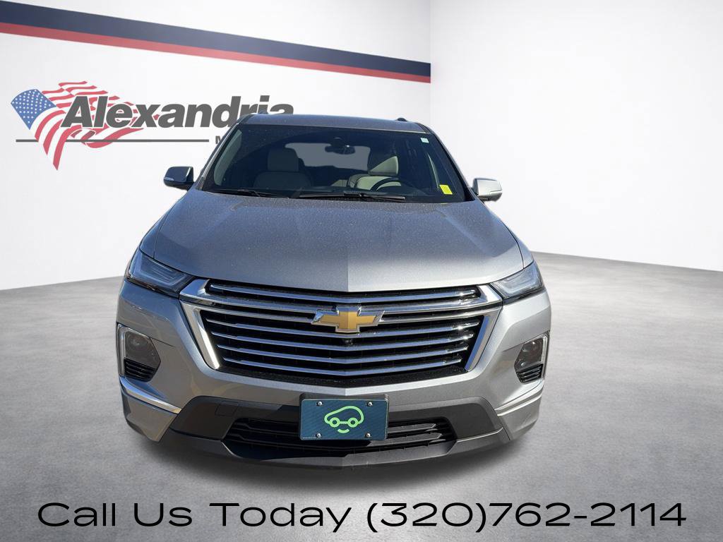 Used 2023 Chevrolet Traverse Premier AWD/4WD image 2