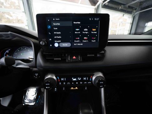 Used 2024 Toyota RAV4 XSE image 17