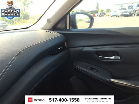 Used 2024 Nissan Sentra SV FWD image 23