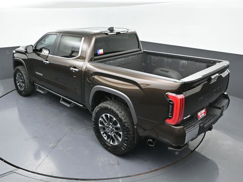 Used 2025 Toyota Tundra Limited image 44