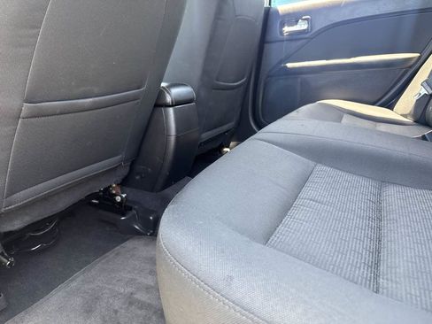 Used 2011 Ford Fusion SE FWD image 12