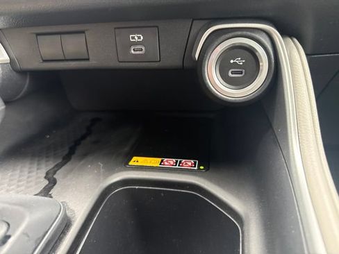 Used 2024 Toyota Grand Highlander AWD image 20