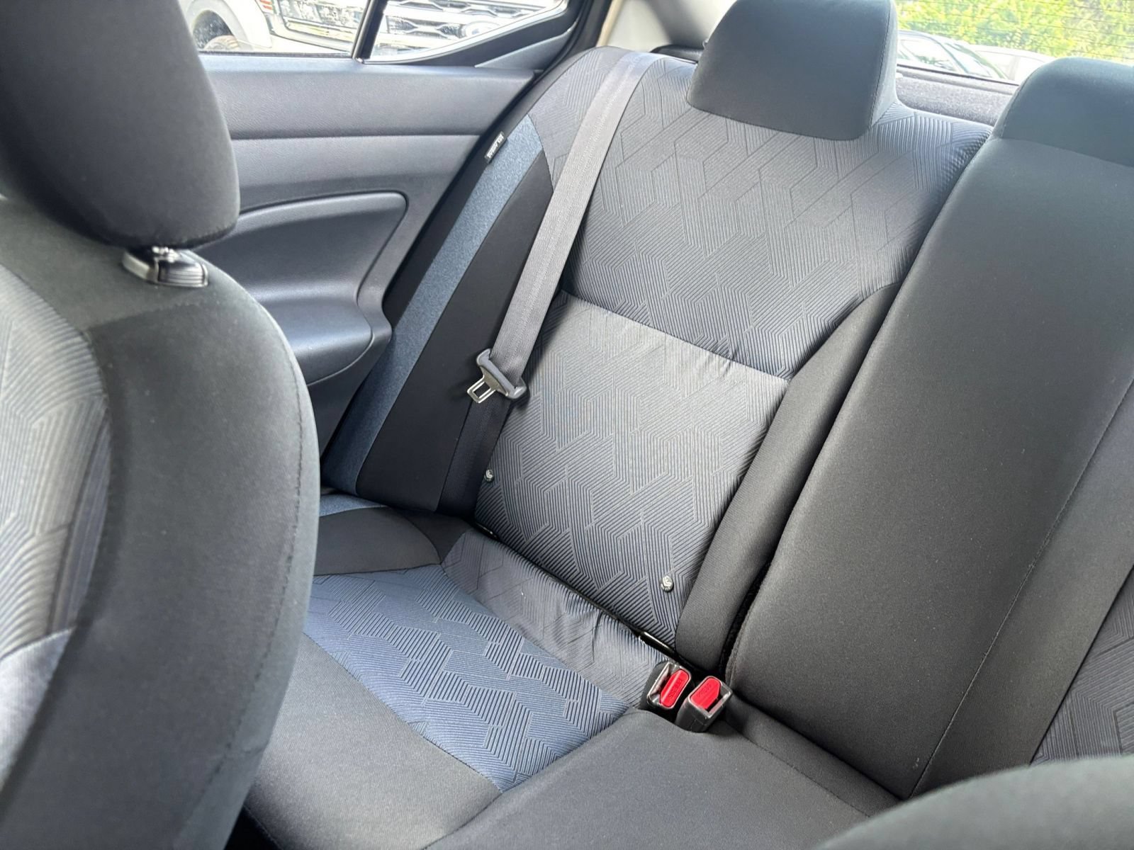 Used 2025 Nissan Versa SV FWD image 36