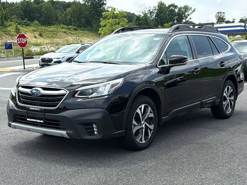 Used 2022 Subaru Outback Limited XT AWD/4WD image 3