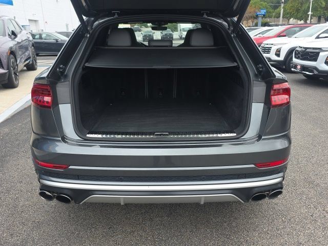 Used 2022 Audi SQ8 Prestige AWD/4WD image 30