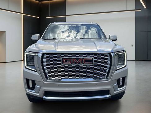 Used 2021 GMC Yukon XL Denali w/ Denali Ultimate Package RWD image 9