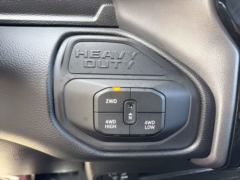 Used 2026 RAM 2500 Laramie AWD/4WD image 24