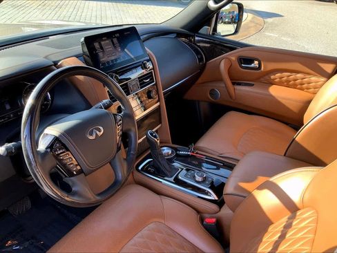 Used 2024 INFINITI QX80 Sensory w/ Cargo Package image 17