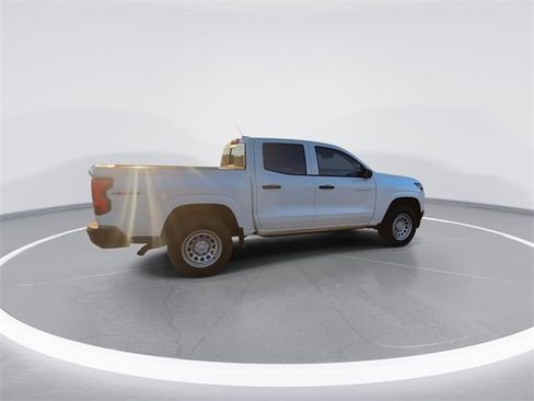 Used 2025 Chevrolet Colorado W/T w/ Advanced Trailering Package image 11