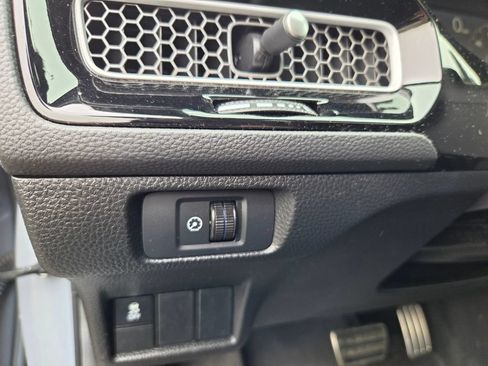 Used 2025 Honda Civic Sport Touring image 11