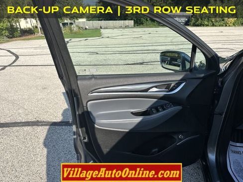 Used 2019 Buick Enclave Essence AWD/4WD image 10