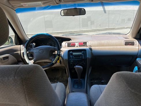 Used 2000 Toyota Camry LE image 10