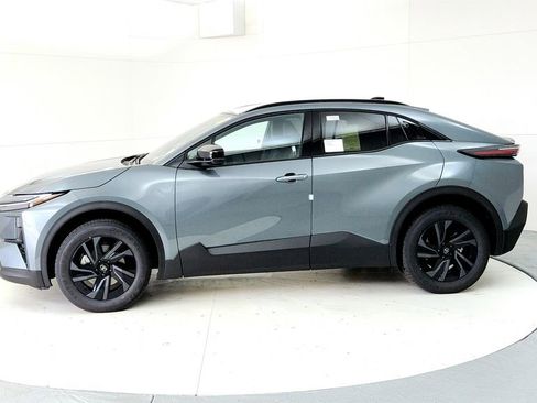 New 2026 Toyota C-HR AWD/4WD image 3