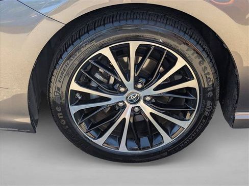 Used 2018 Toyota Camry SE FWD image 22