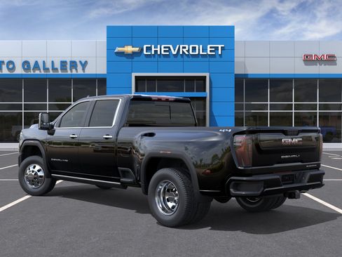 New 2026 GMC Sierra 3500 Denali Ultimate AWD/4WD image 3