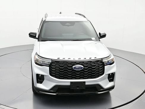 New 2026 Ford Explorer ST-Line w/ ST-Line Street Pack RWD image 32