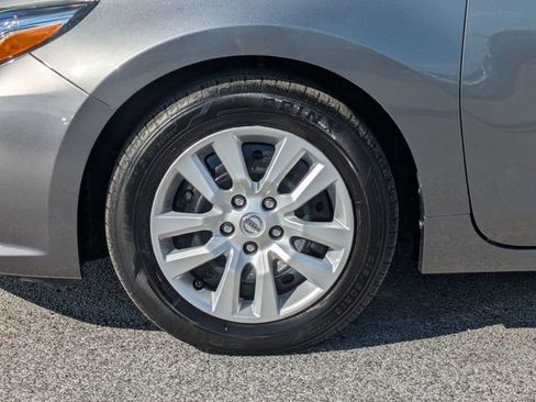 Used 2018 Nissan Altima 2.5 S w/ S Convenience Package FWD image 12