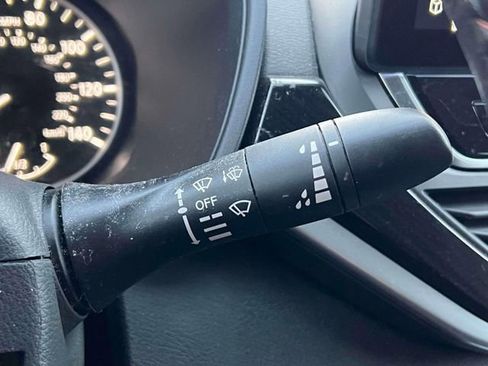 Used 2023 Nissan Altima 2.5 SR w/ SR Premium Package image 23