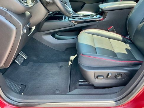 Used 2022 Buick Envision Essence w/ Technology Package II FWD image 45