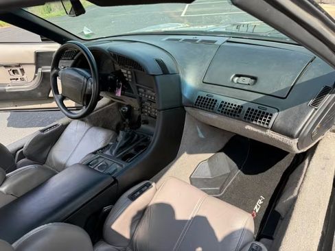Used 1990 Chevrolet Corvette ZR-1 RWD image 26