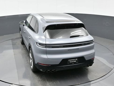New 2026 Porsche Cayenne GTS image 28