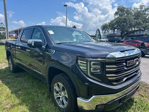 Certified 2025 GMC Sierra 1500 SLT RWD image 2