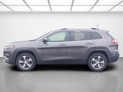 Used 2019 Jeep Cherokee Limited AWD/4WD image 2