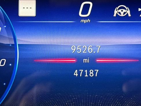 Used 2023 Mercedes-Benz EQS 580 4MATIC SUV image 24