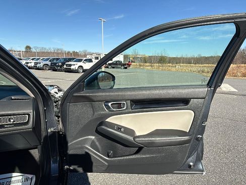 Used 2023 Honda Civic Touring image 17