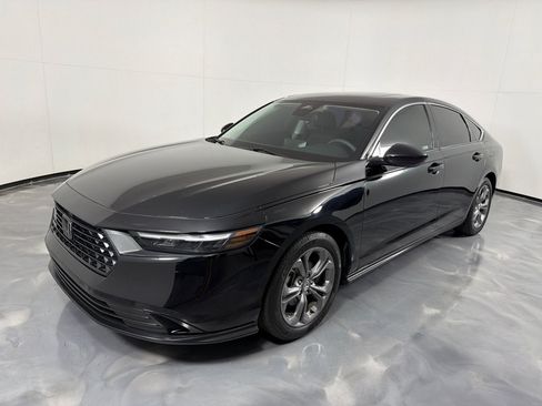 Used 2024 Honda Accord EX image 9