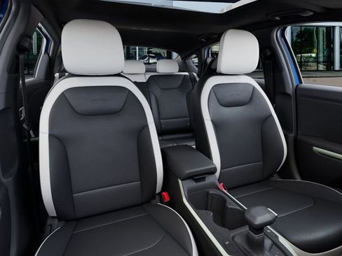 New 2025 Kia K4 GT-Line Turbo image 15