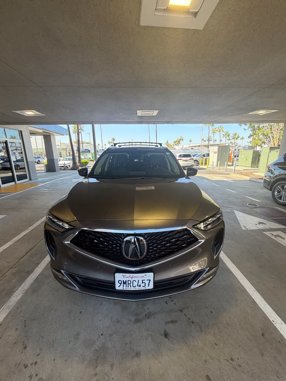 Used 2024 Acura MDX w/ Technology Package FWD image 2