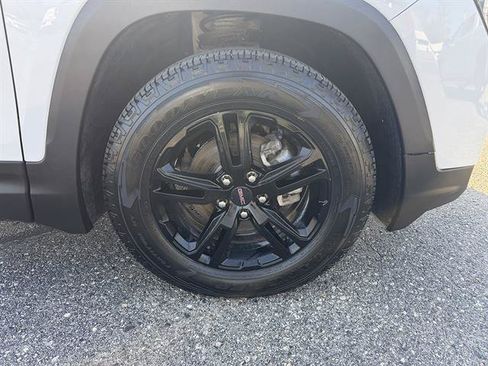 Used 2022 GMC Terrain AT4 w/ Infotainment Package II AWD/4WD image 8