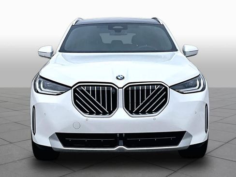 Used 2025 BMW X3 xDrive30i w/ Premium Package AWD/4WD image 4