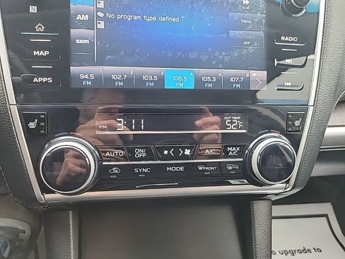 Used 2018 Subaru Outback 2.5i Limited image 24