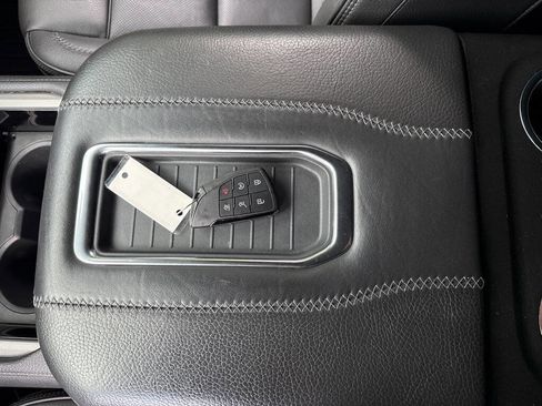 Used 2021 GMC Yukon Denali w/ LPO, Illumination Package image 29