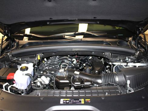 New 2025 Jeep Grand Cherokee Laredo X w/ Luxury Tech Group I image 38