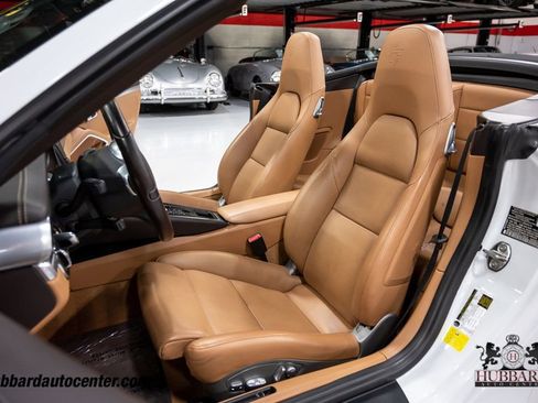 Used 2015 Porsche 911 4 Cabriolet image 19