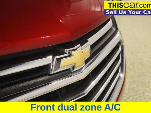 Used 2020 Chevrolet Equinox Premier FWD image 13