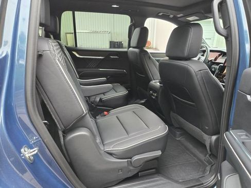 Used 2026 GMC Acadia Denali w/ Super Cruise Package AWD/4WD image 21