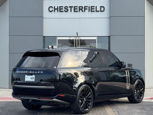 Certified 2024 Land Rover Range Rover Long Wheelbase SE AWD/4WD image 2