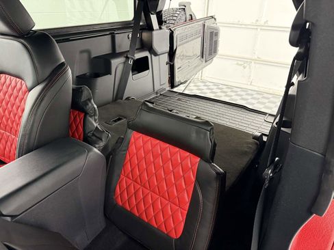 Used 2022 Ford Bronco Wildtrak image 16