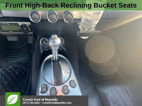 Used 2005 Chevrolet SSR w/ Preferred Equipment Group image 15