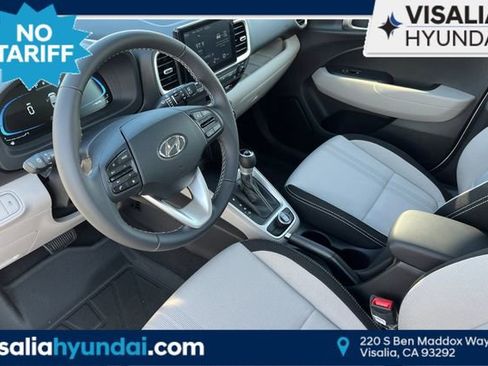 New 2025 Hyundai Venue SEL image 10