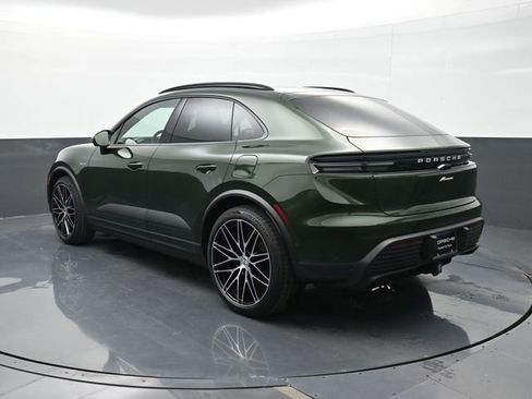 Certified 2025 Porsche Macan Electric RWD image 3
