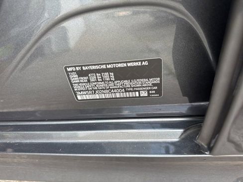 Used 2022 BMW 330i xDrive Sedan w/ Driving Assistance Package image 43