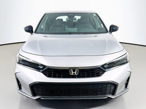 Used 2025 Honda Civic Sport image 2