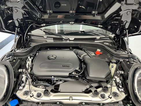 Certified 2025 MINI Cooper S image 25